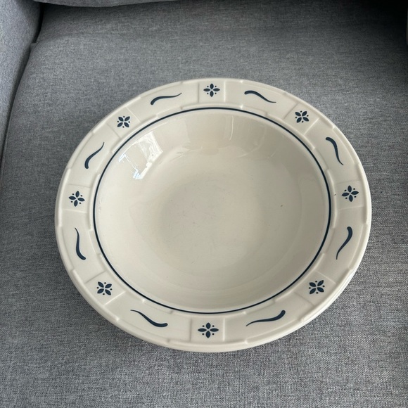 Longaberger soup/salad bowl. Made in USA. VG used condition. - Picture 1 of 4